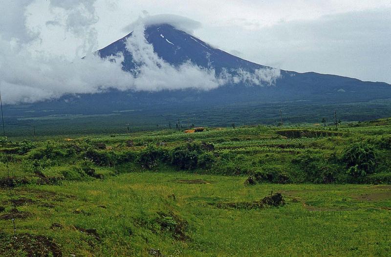 1952-53 Japan 204 Fuji.jpg